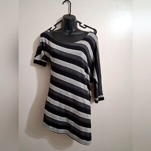 New Mix & CO. Black /White Striped High Low  Off One Shoulder Blouse SzXL  Women